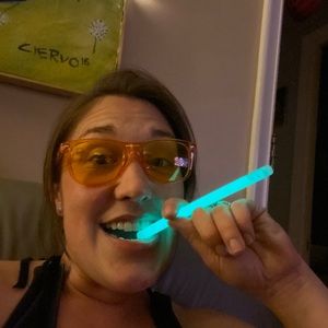 Meet your Posher, Mia